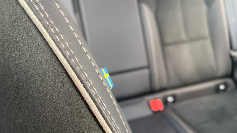 Volvo Xc40 2.0 B4P Plus Dark 5dr AWD Auto Petrol Estate